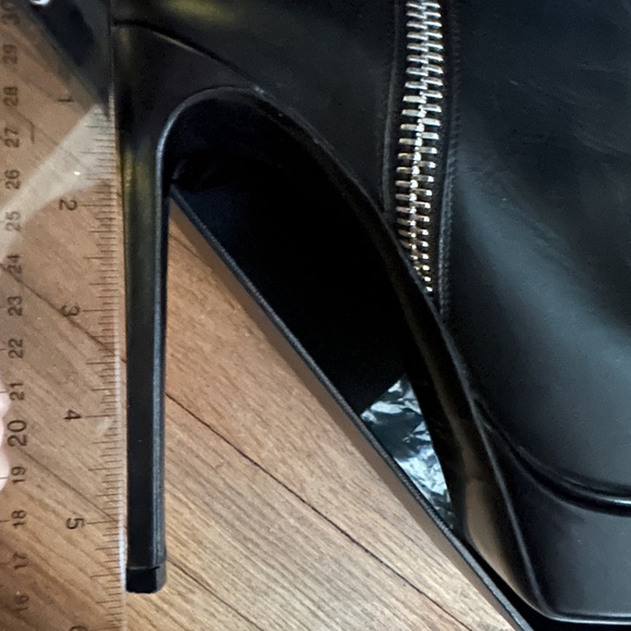 Saint Laurent Janis platform zip boot - Picture 14 of 14